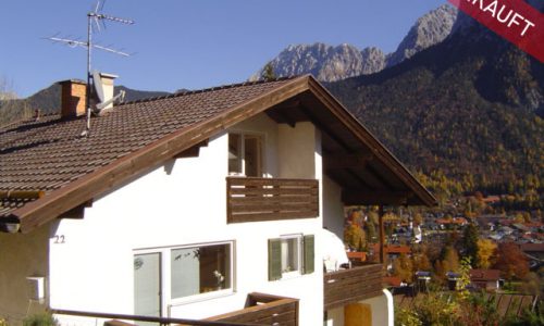 Dreifamilienhaus in Hanglage mit schönem Blick über Mittenwald